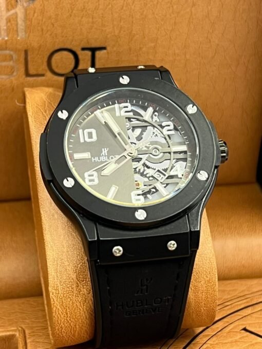Hublot men skeleton design watch